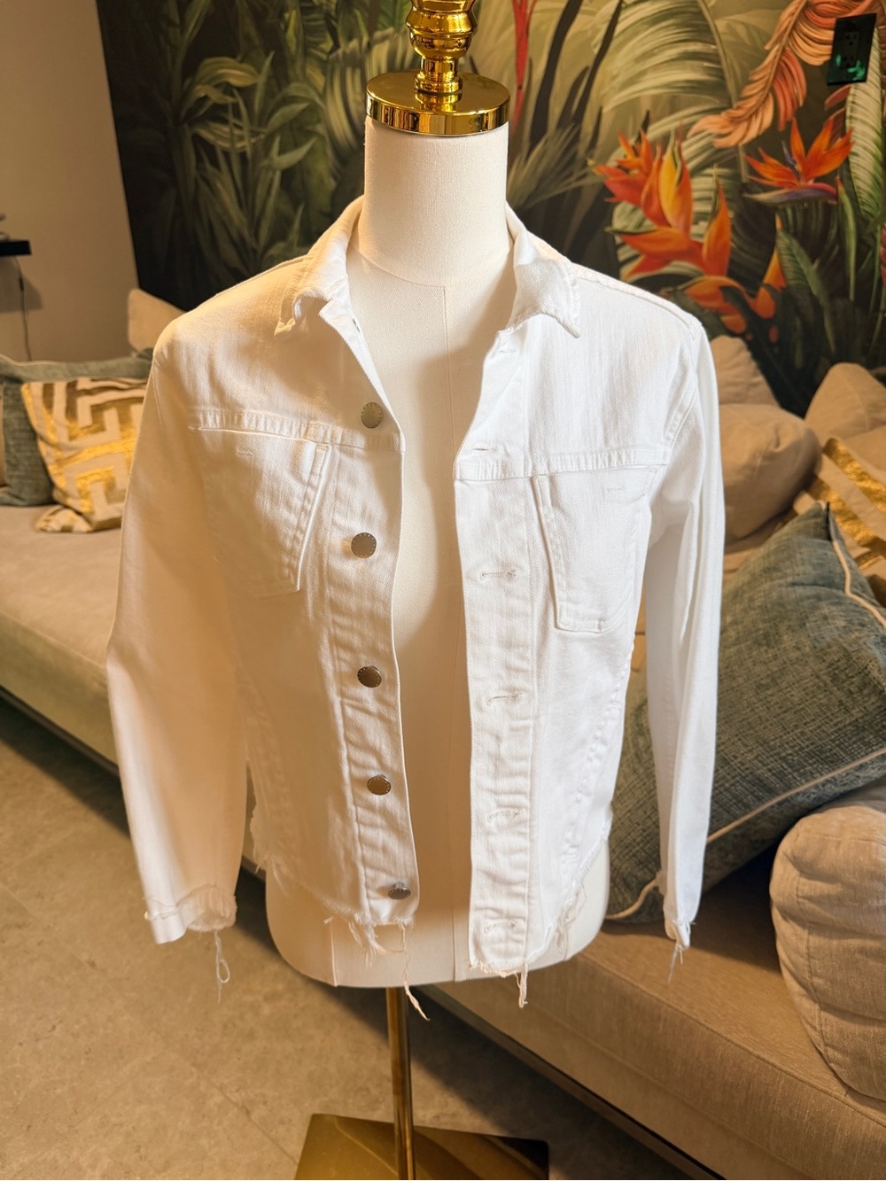 L’AGENCE White Denim Jacket – Size M – Like New